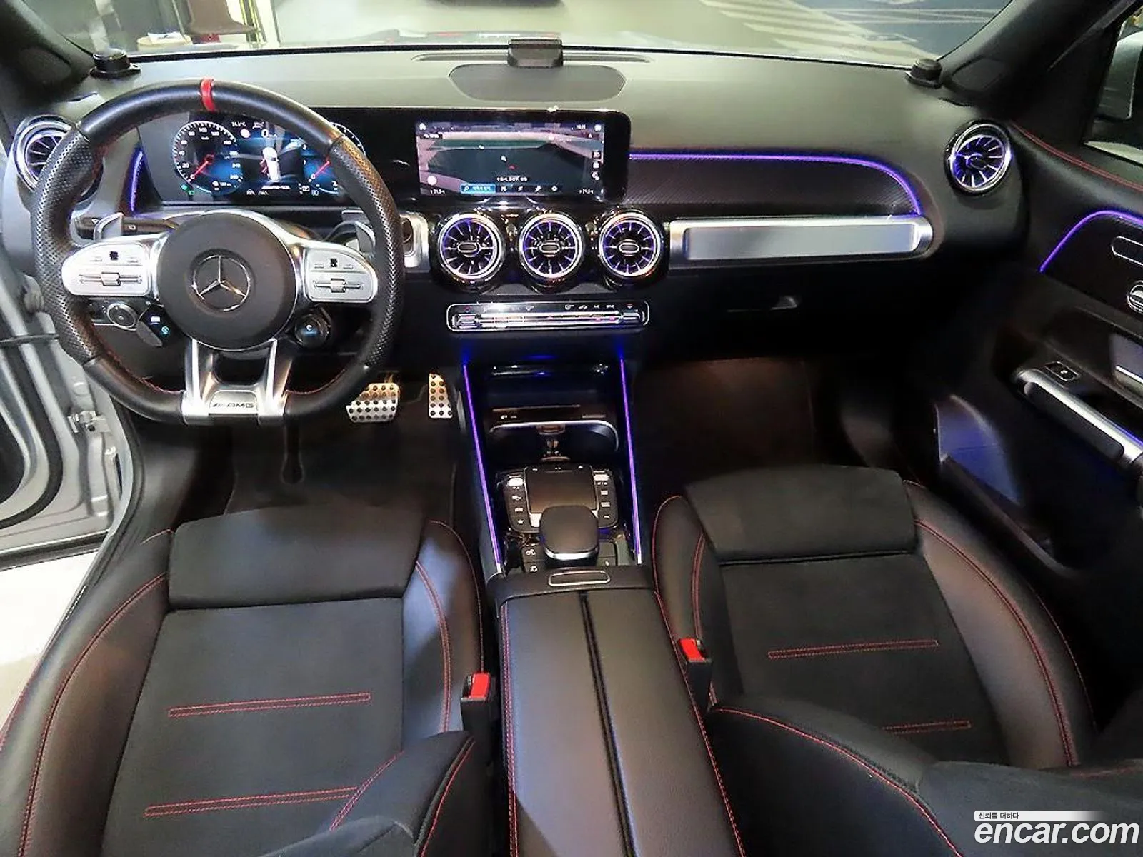 Mercedes-Benz GLB-Class X247 2022 — 18