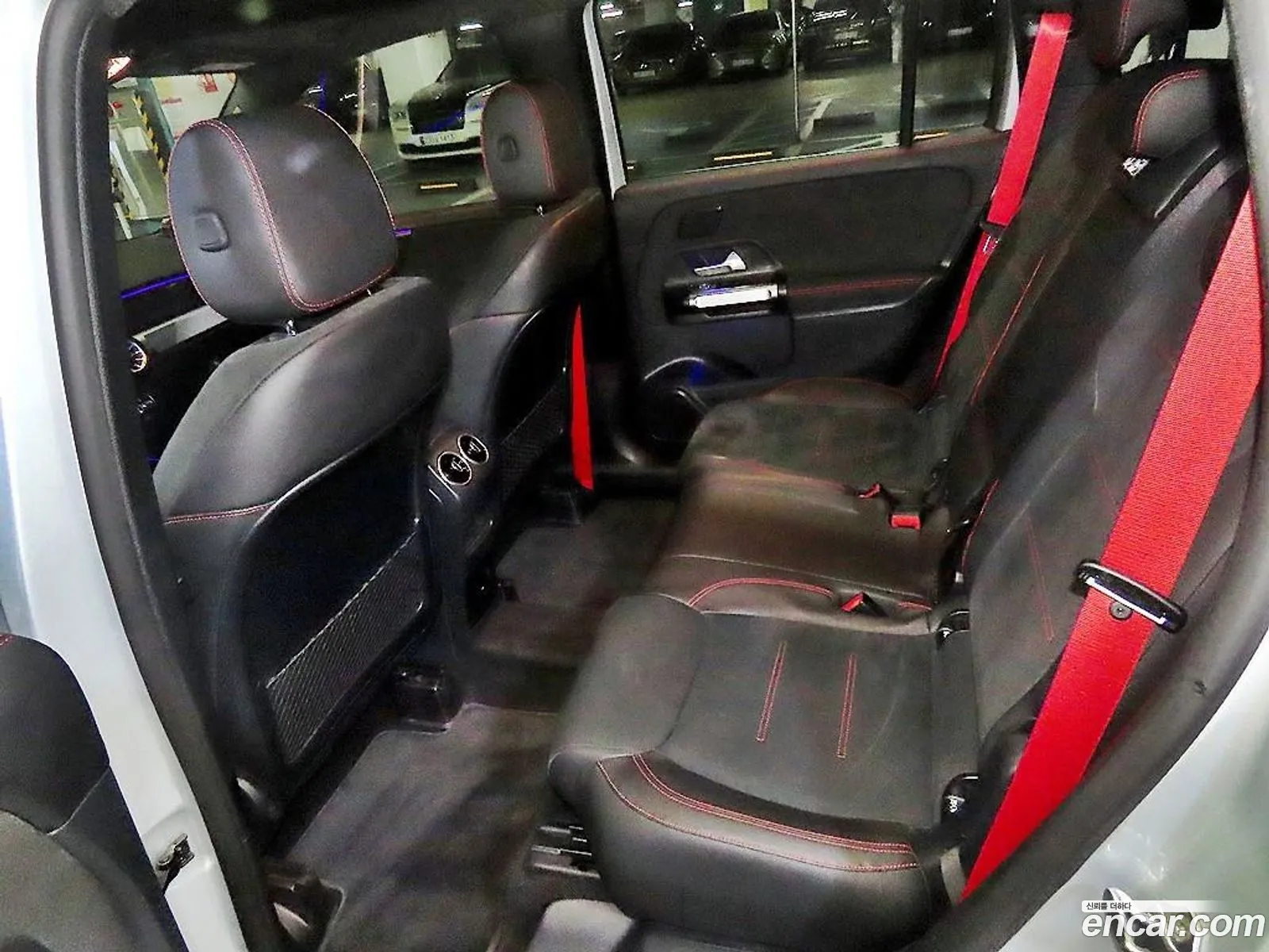 Mercedes-Benz GLB-Class X247 2022 — 17