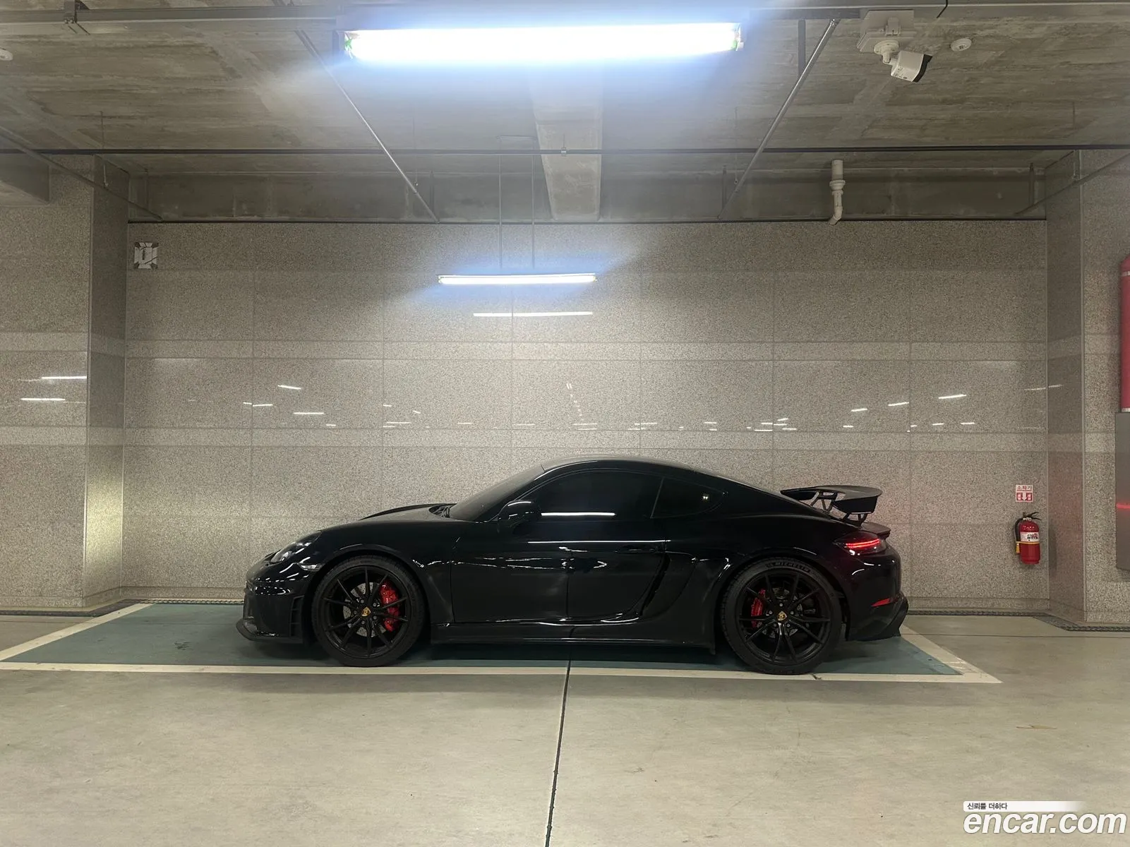 Porsche 718 Cayman