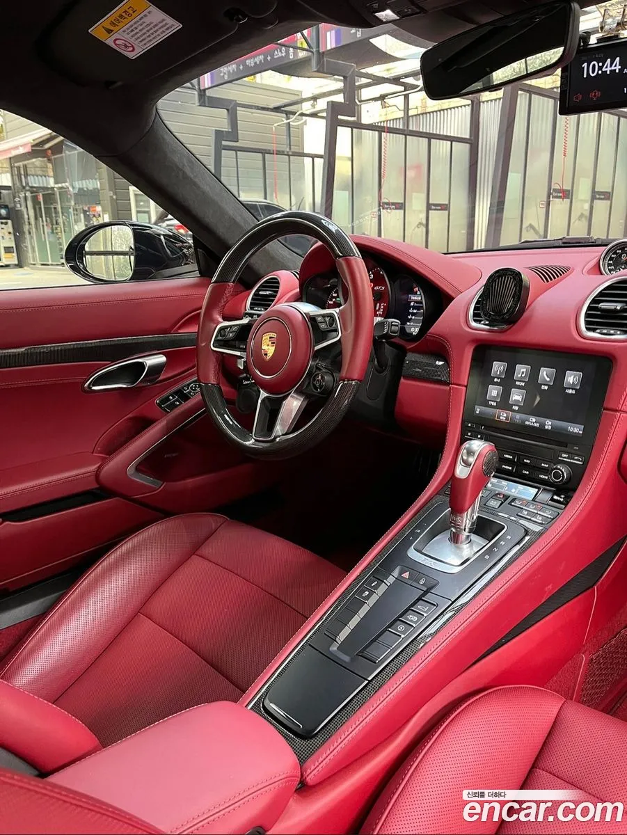 Porsche 718 Cayman 2019 — 12