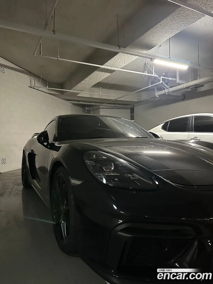 Porsche 718 Cayman