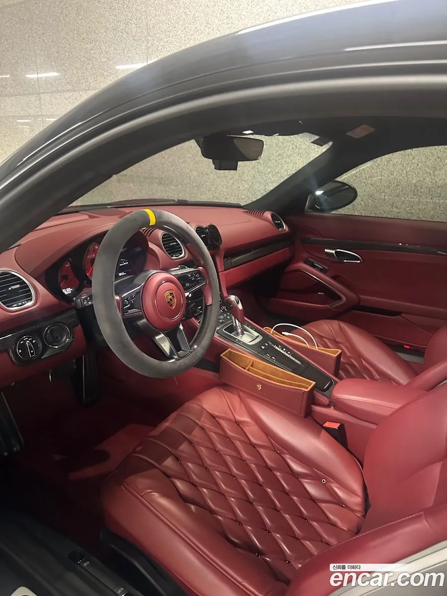 Porsche 718 Cayman 2019 — 18