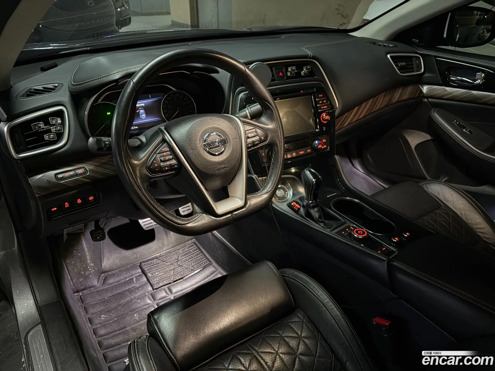 Nissan Maxima