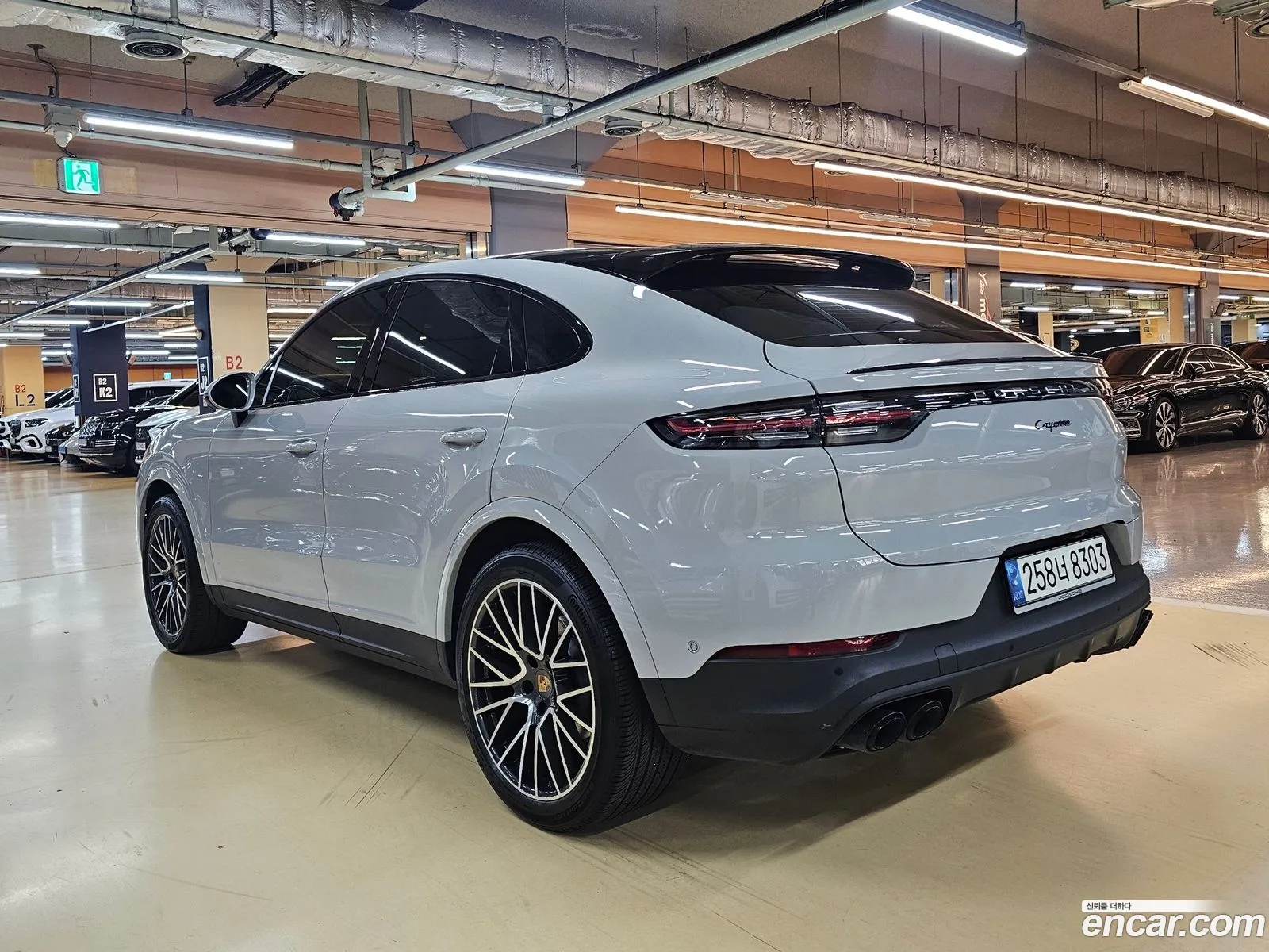 Porsche Cayenne 2022 — 18