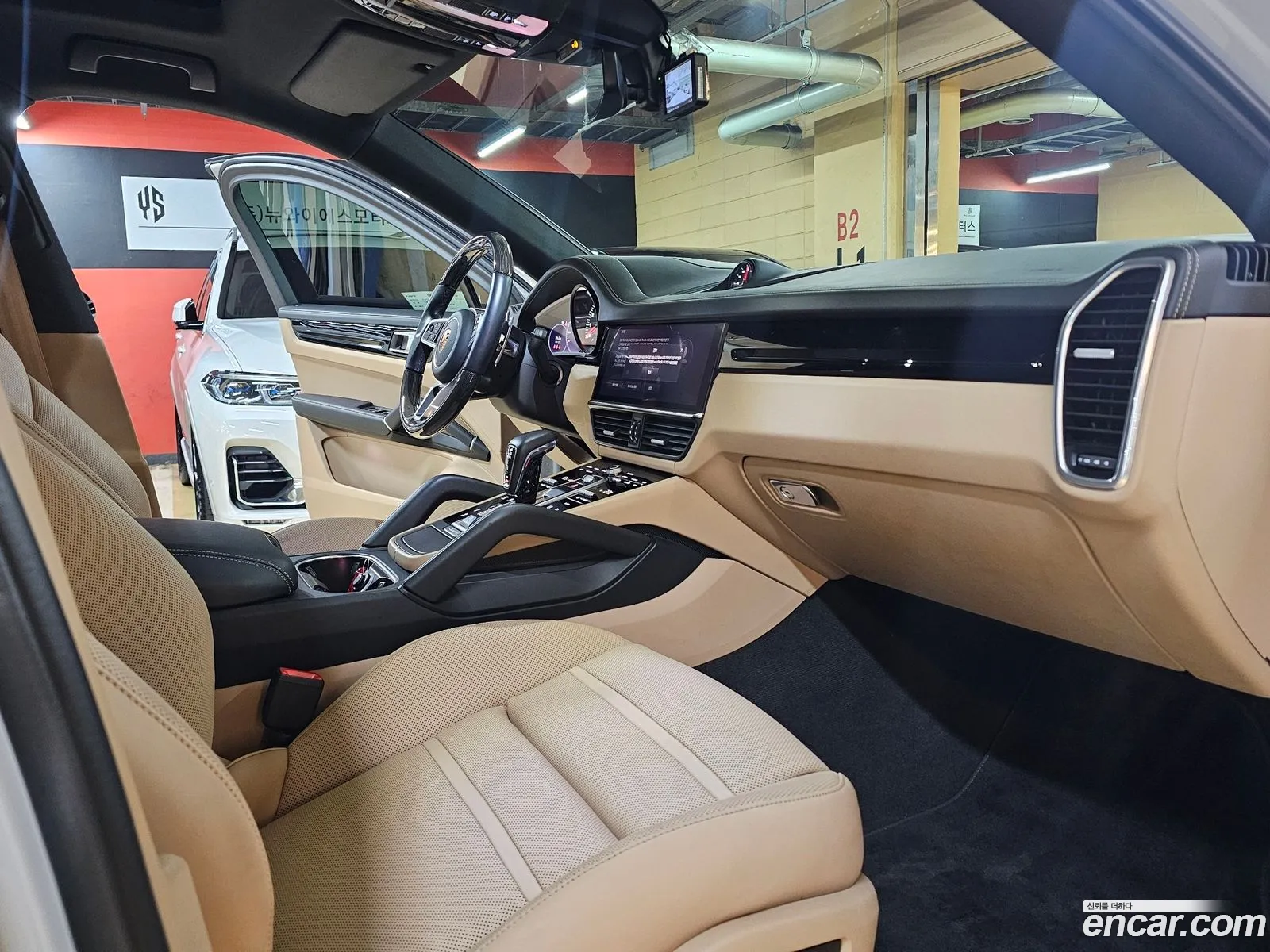 Porsche Cayenne 2022 — 16