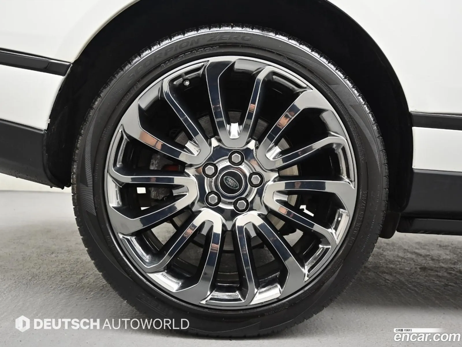 Land Rover Range Rover 2017 — 11