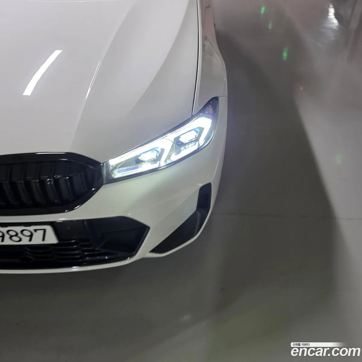 BMW 3 Series 2024 — 11