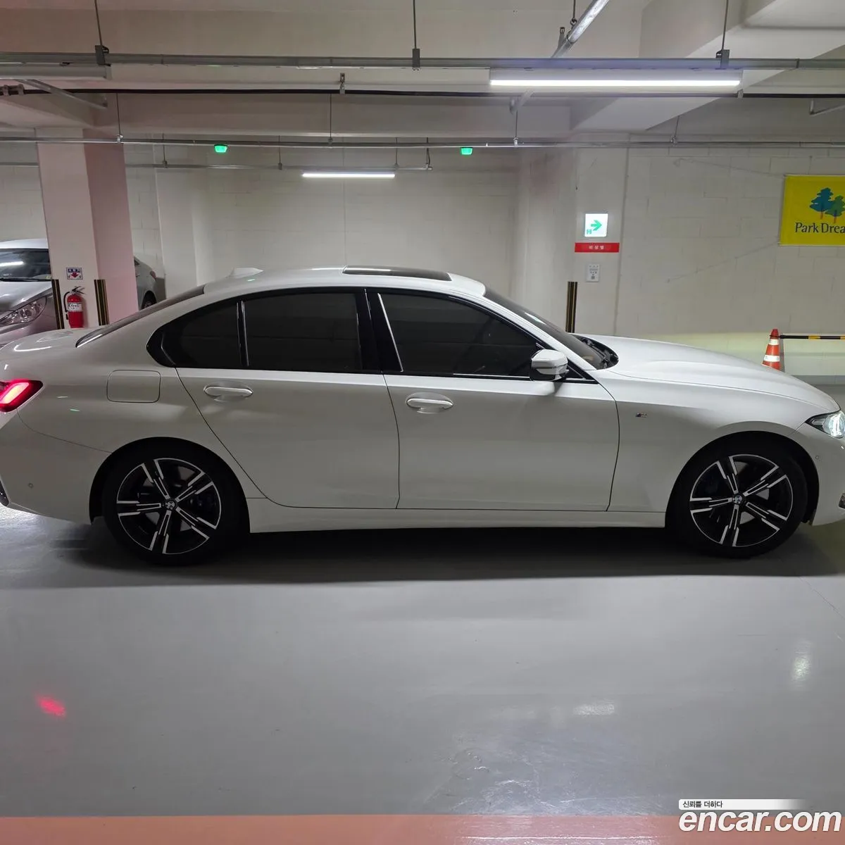 BMW 3 Series 2024 — 6