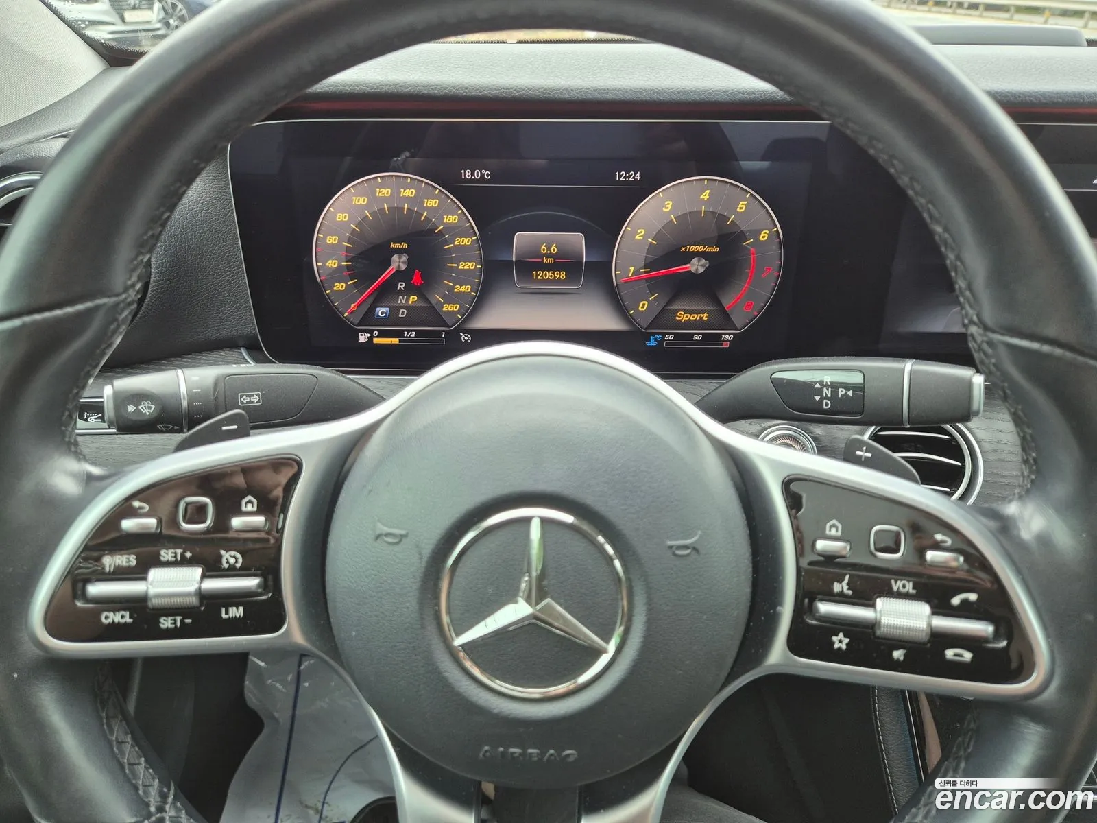 Mercedes-Benz E-Class W213 2018 — 13