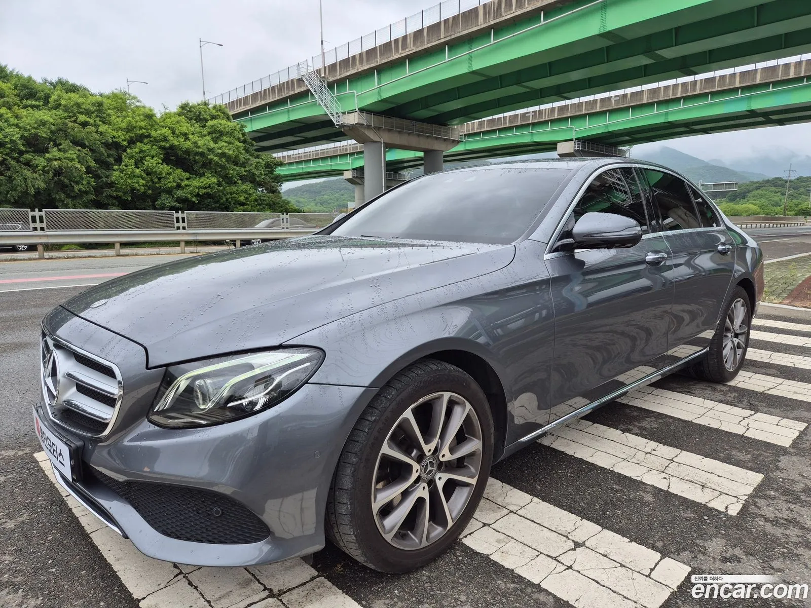 Mercedes-Benz E-Class W213 2018 — 17
