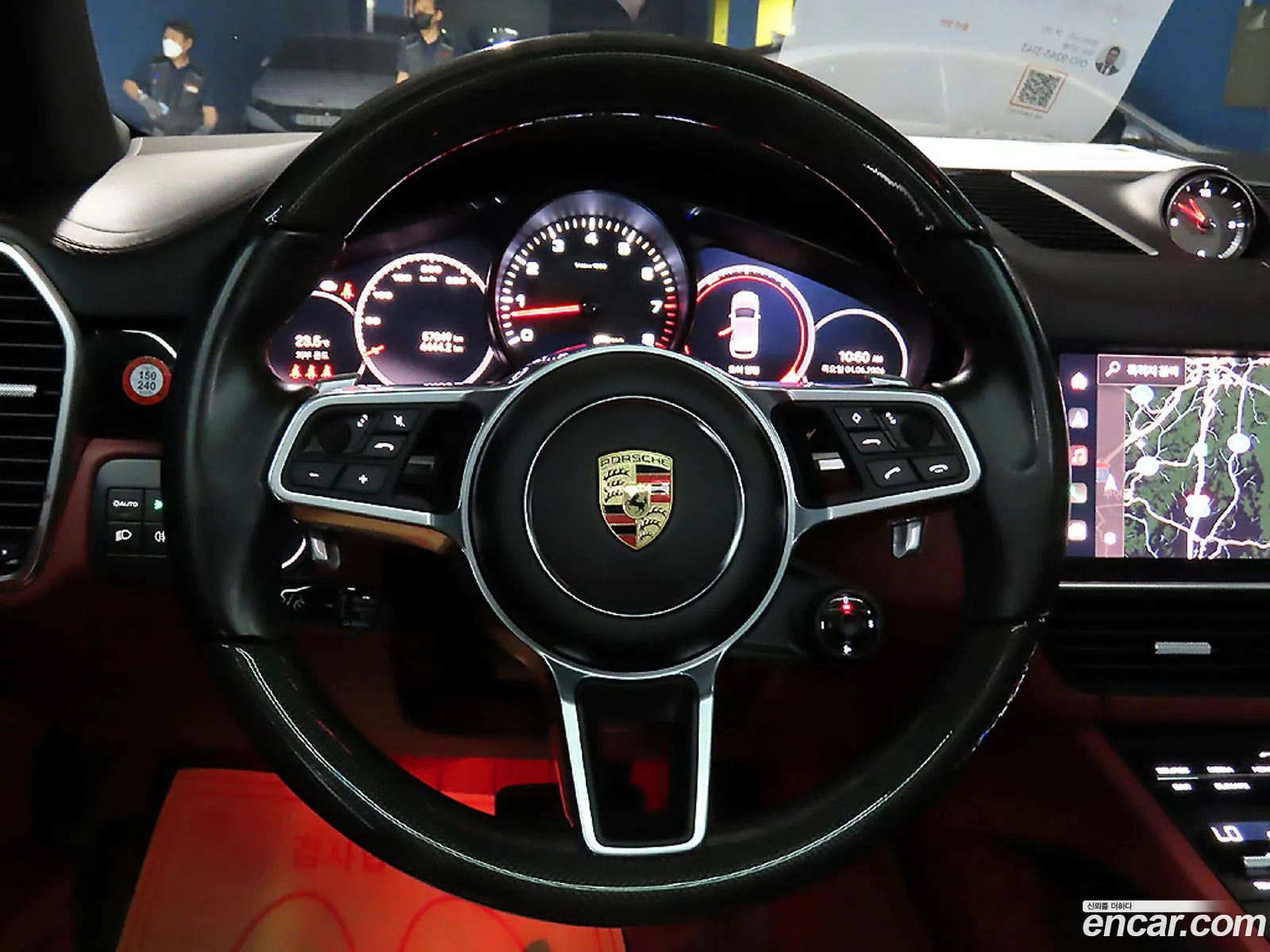 Porsche Cayenne 2023 — 17