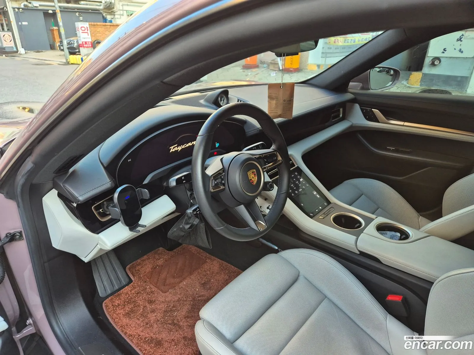 Porsche Taycan 2022 — 3