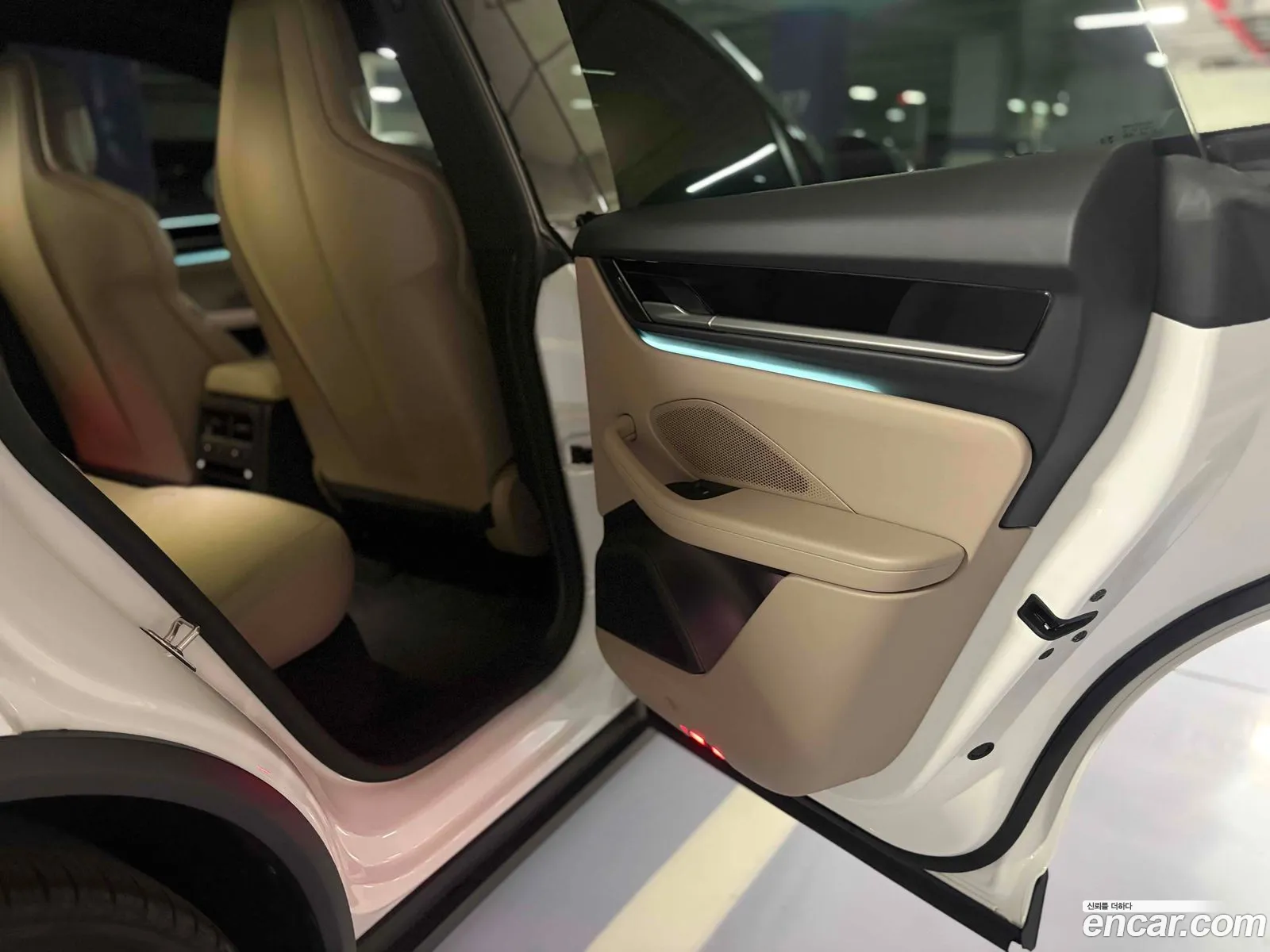 Porsche Macan EV 2025 — 2