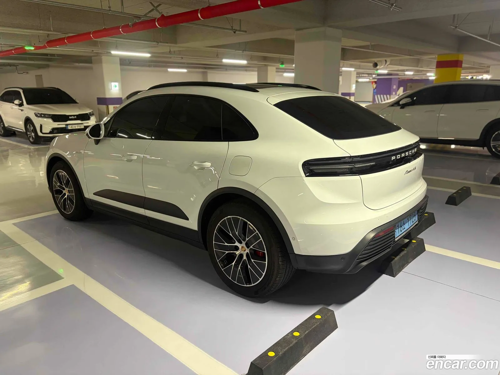 Porsche Macan EV 2025 — 7