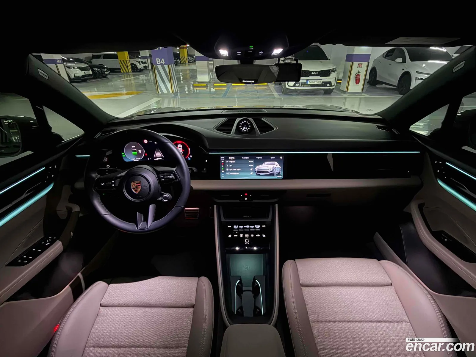 Porsche Macan EV 2025 — 15