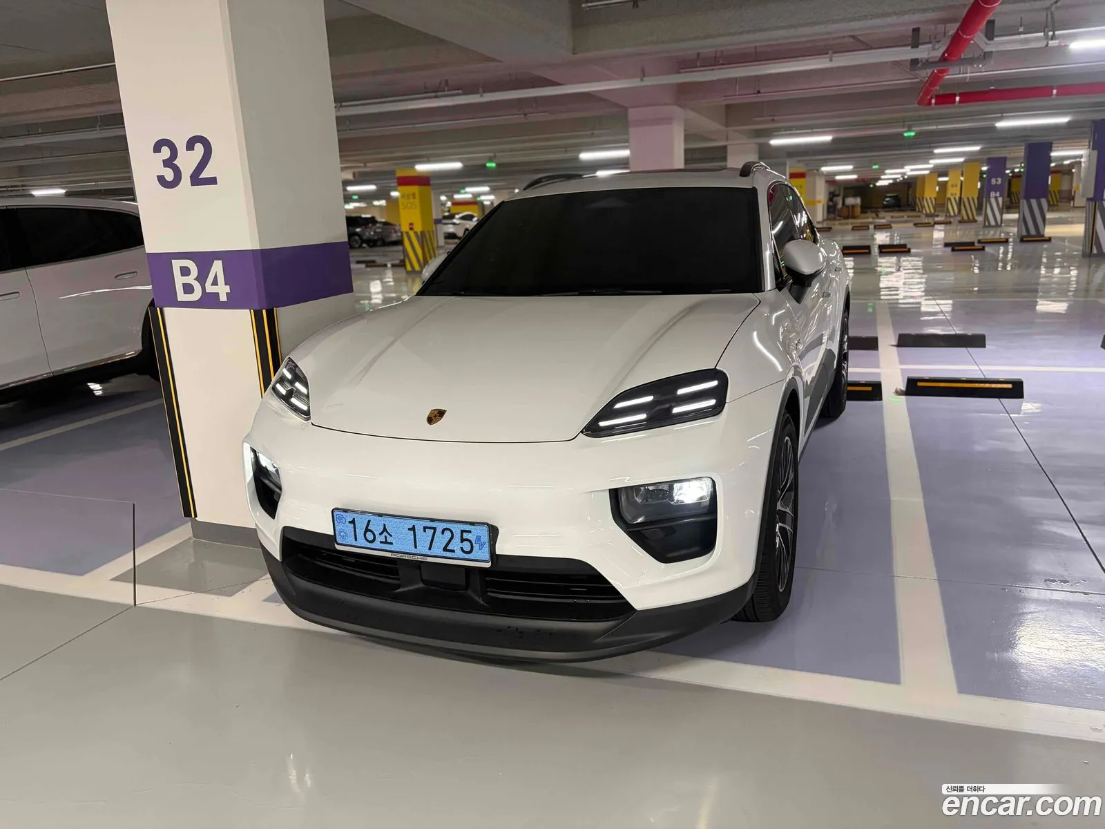 Porsche Macan EV 2025 — 9
