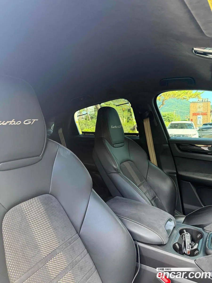 Porsche Cayenne 2022 — 11