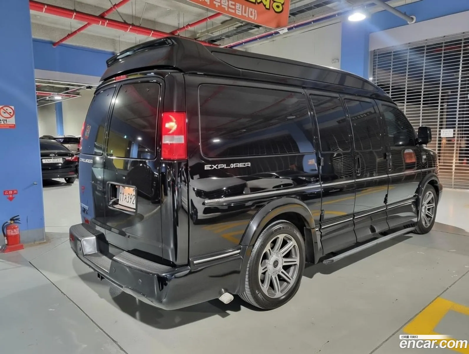 Chevrolet Express Van 2018 — 13