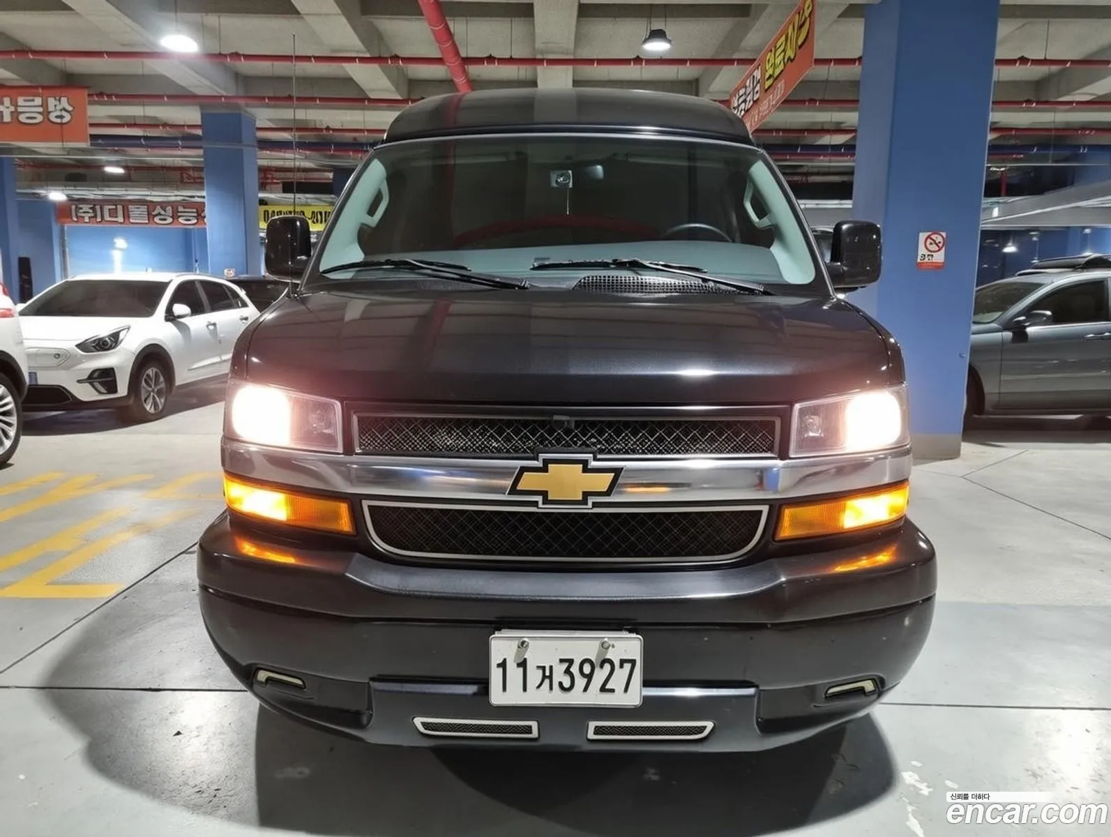 Chevrolet Express Van 2018 — 17