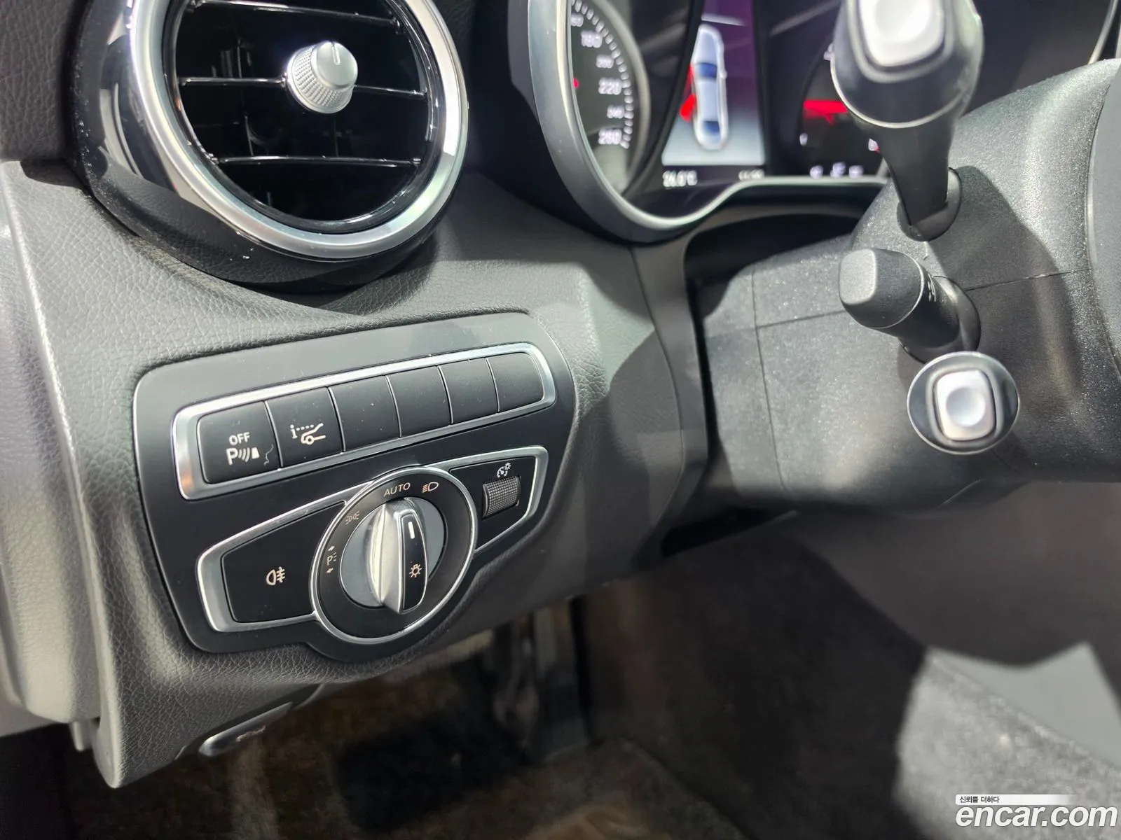 Mercedes-Benz C-Class W205 2018 — 6