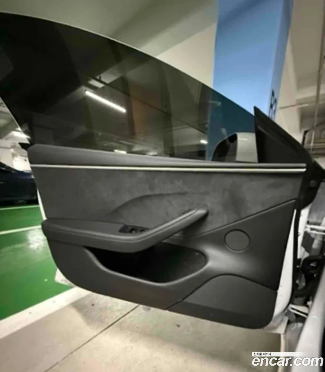 Tesla Model 3 2024 — 4