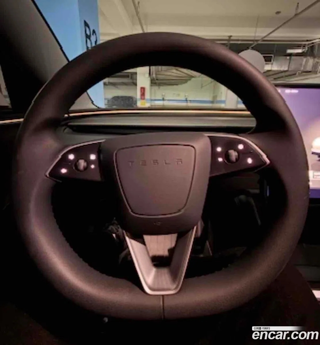 Tesla Model 3 2024 — 2