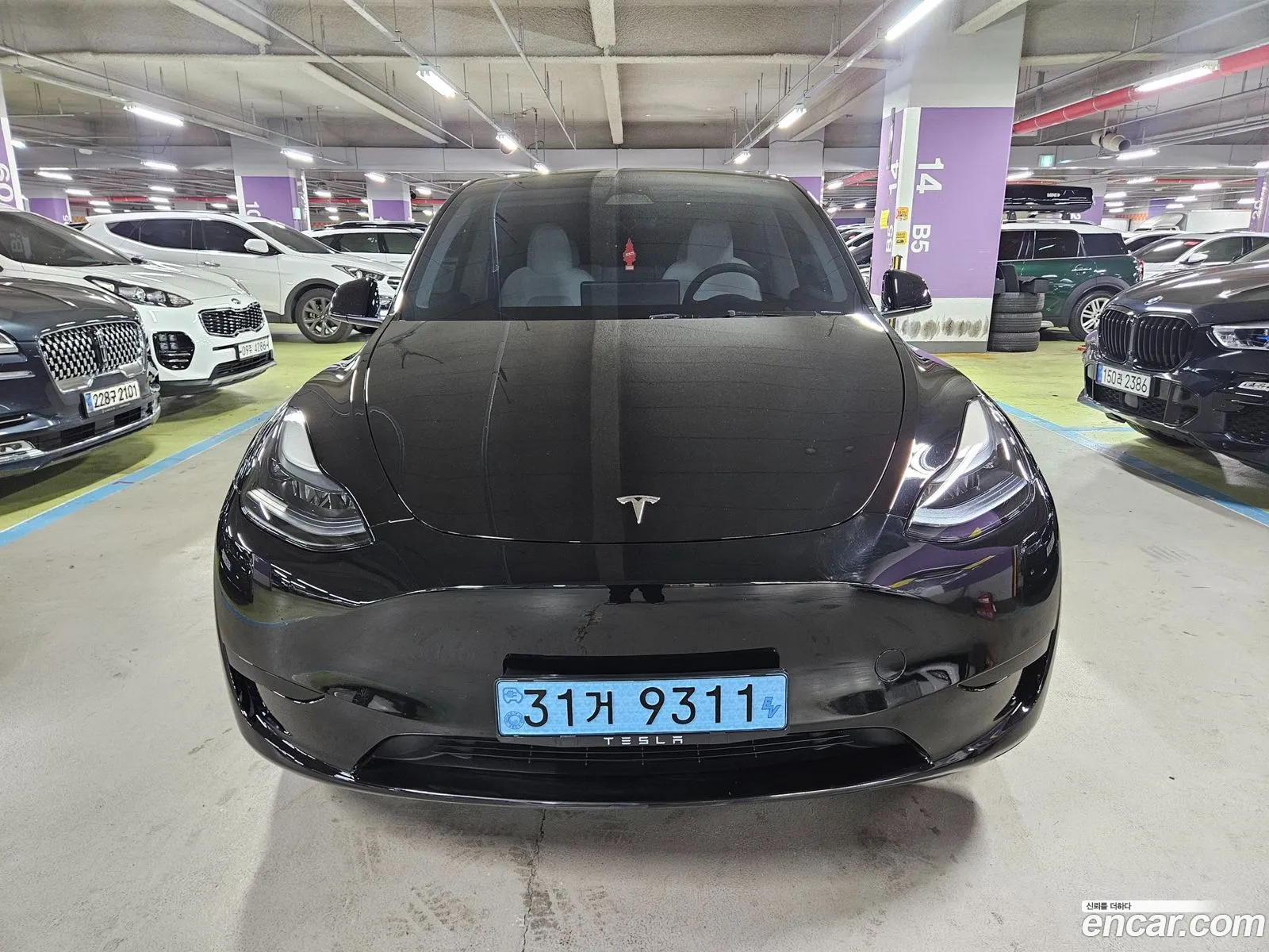 Tesla Model Y 2023 — 2