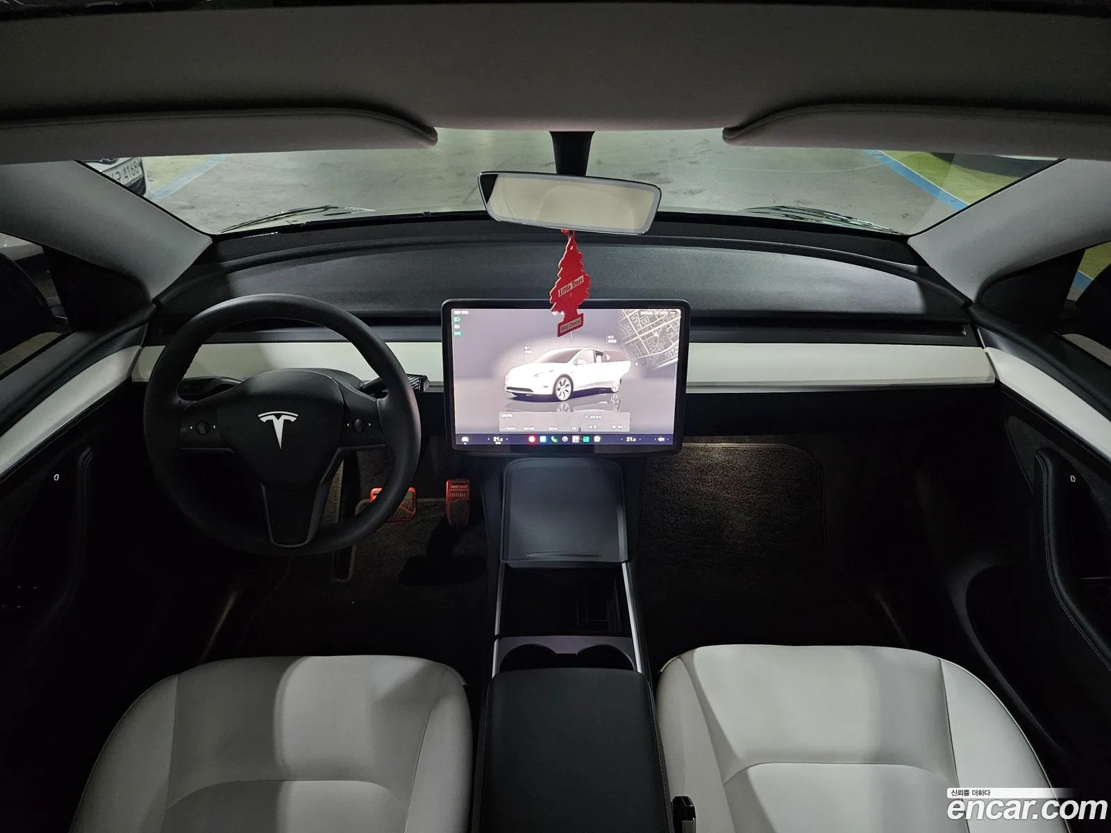 Tesla Model Y 2023 — 9