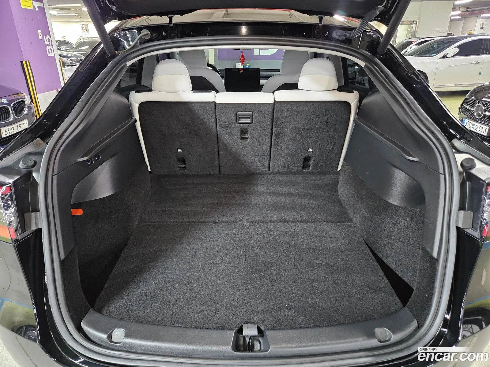 Tesla Model Y 2023 — 4