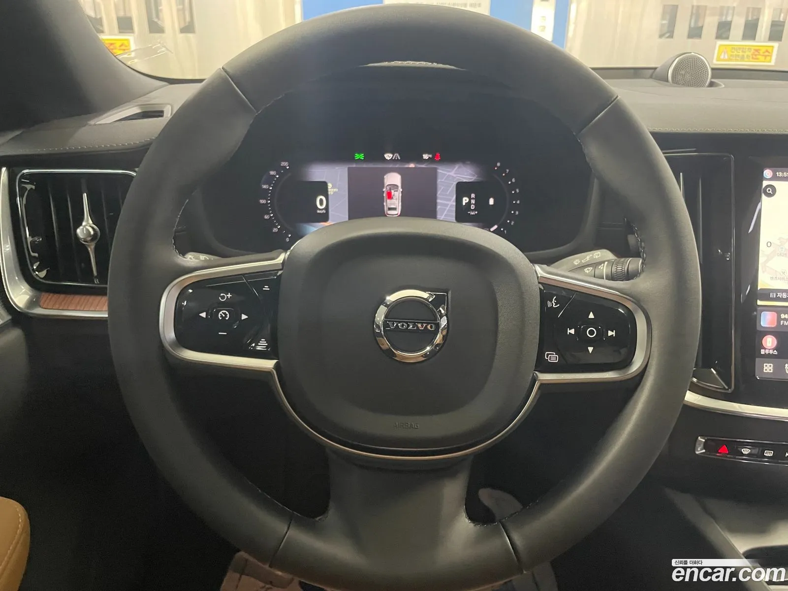 Volvo V60 Cross Country 2026 — 17