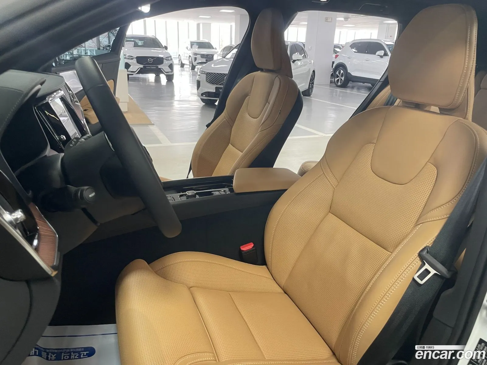 Volvo V60 Cross Country 2026 — 12