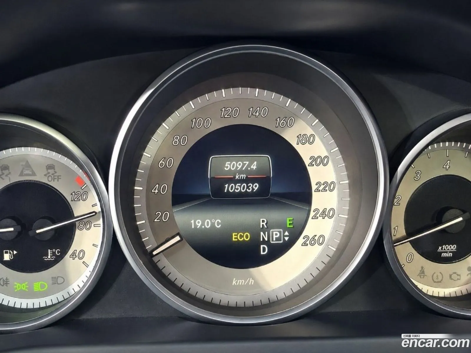 Mercedes-Benz E-Class W212 2014 — 4