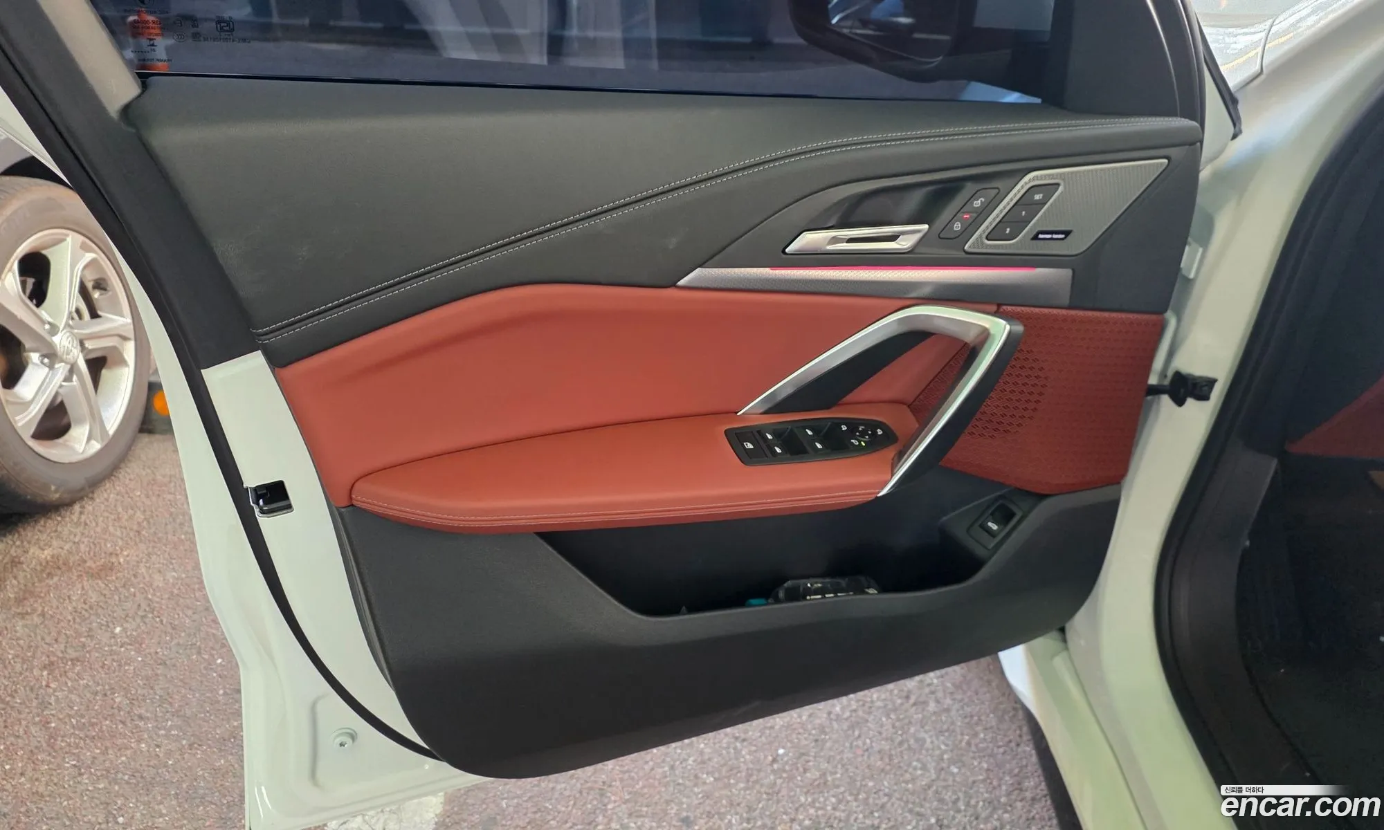 BMW iX1 2025 — 14