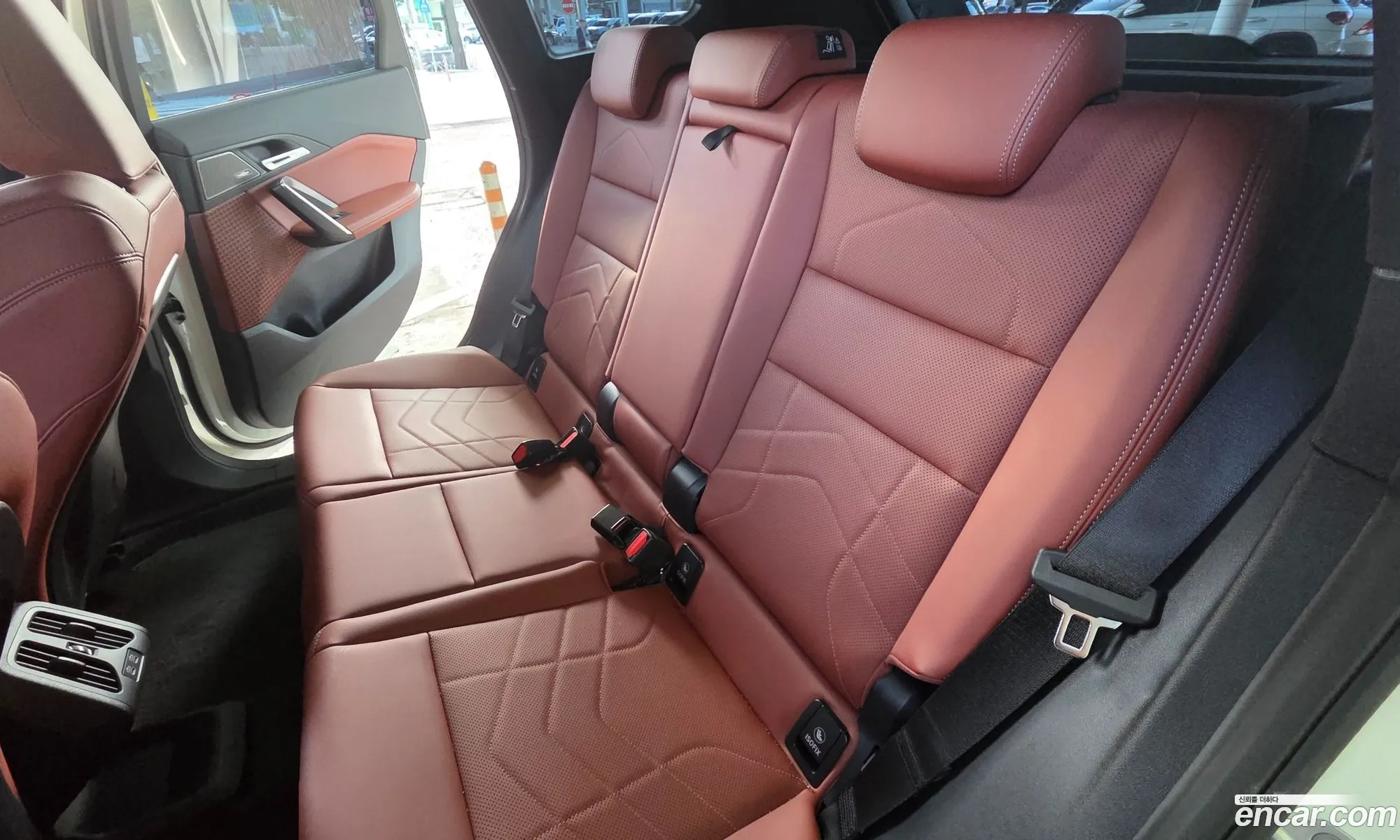 BMW iX1 2025 — 6