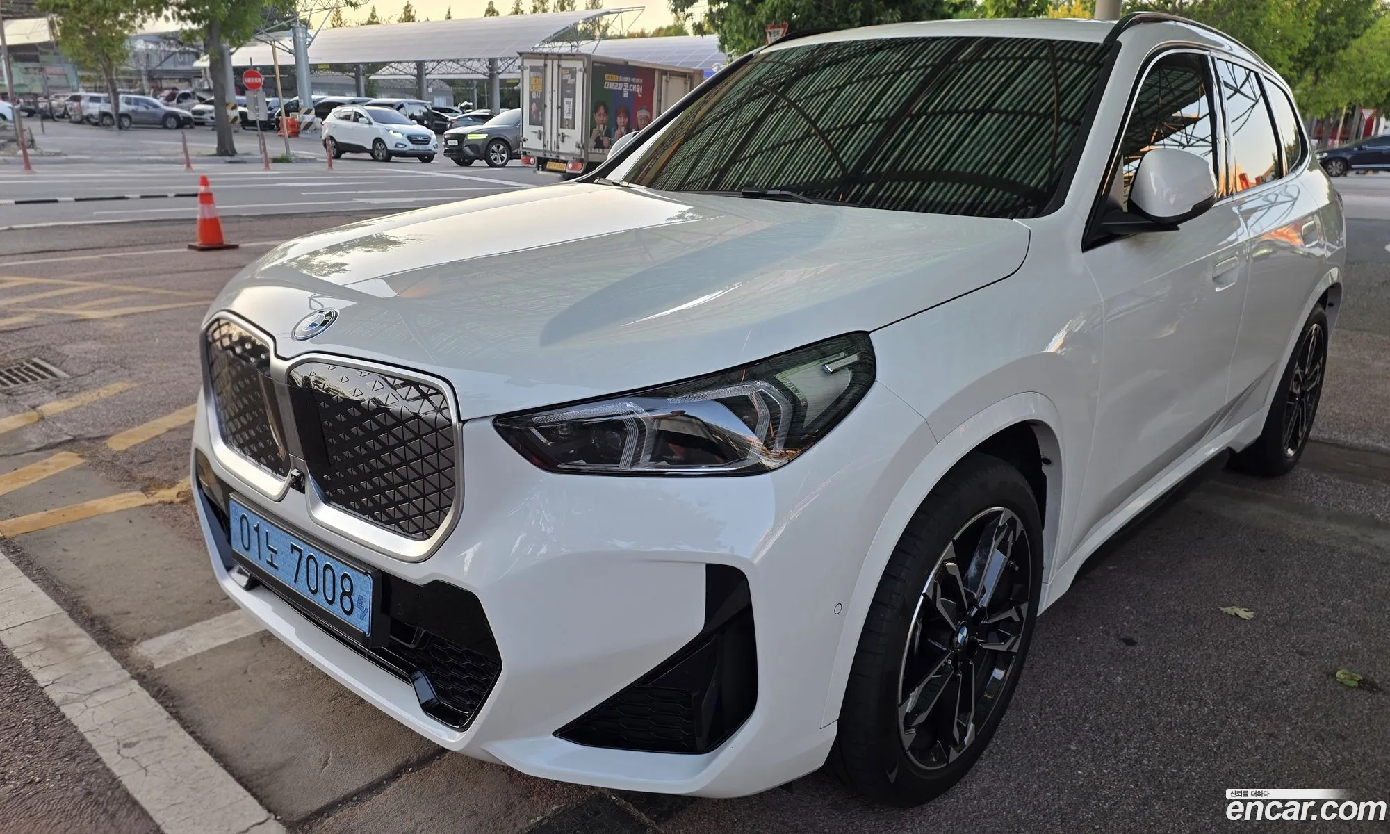 BMW iX1 2025 — 7