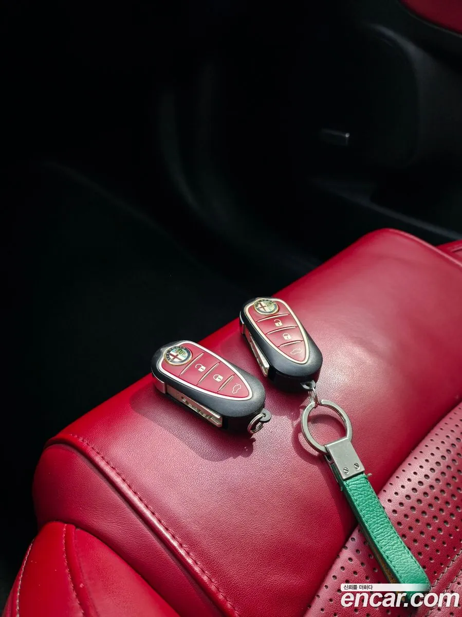 Alfa Romeo Giulietta 2016 — 11