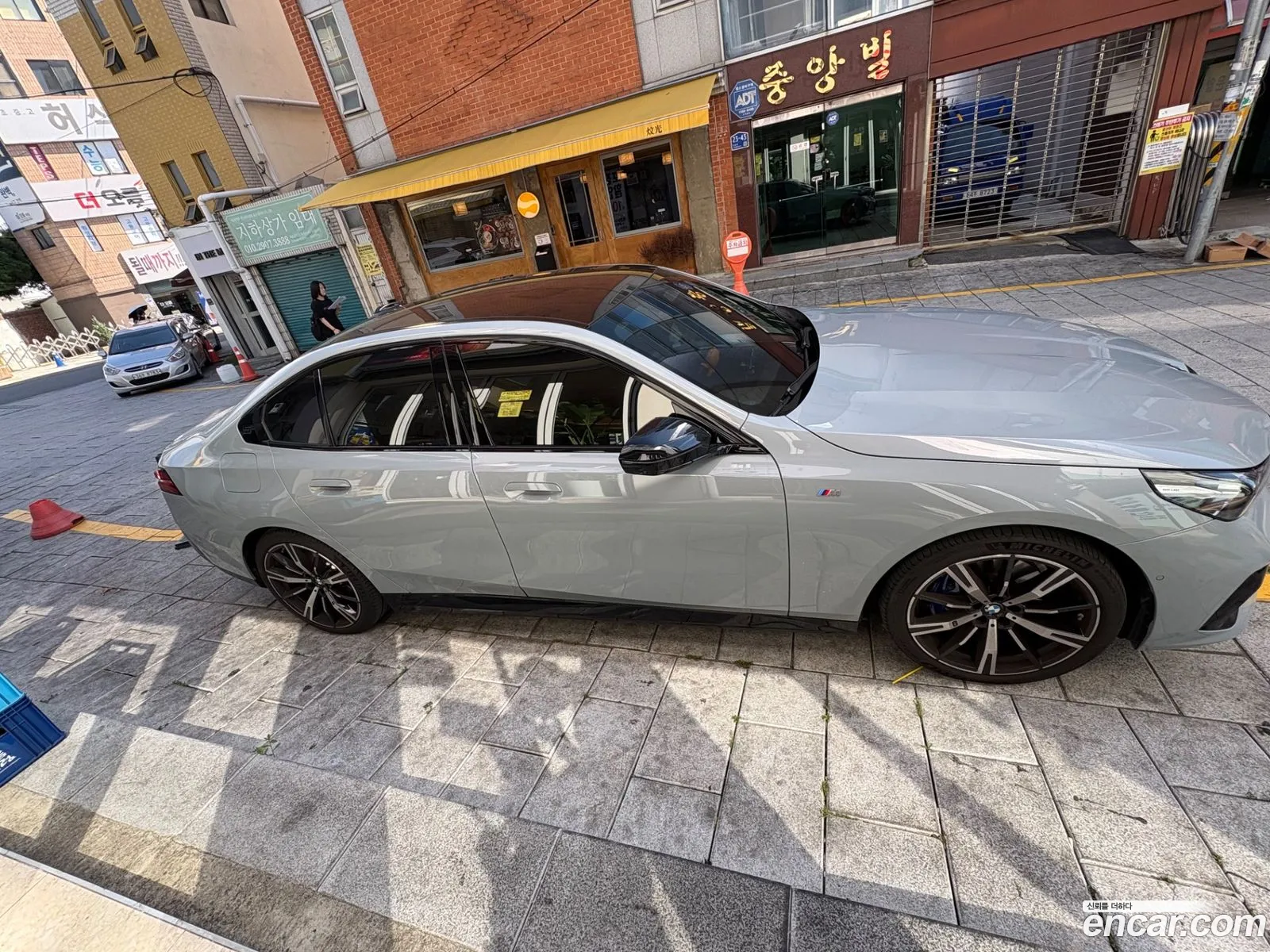 BMW 5 Series 2024 — 6