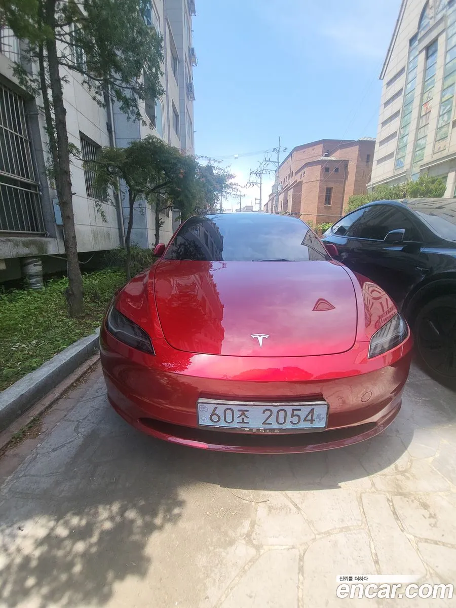 Tesla Model 3 2024 — 2