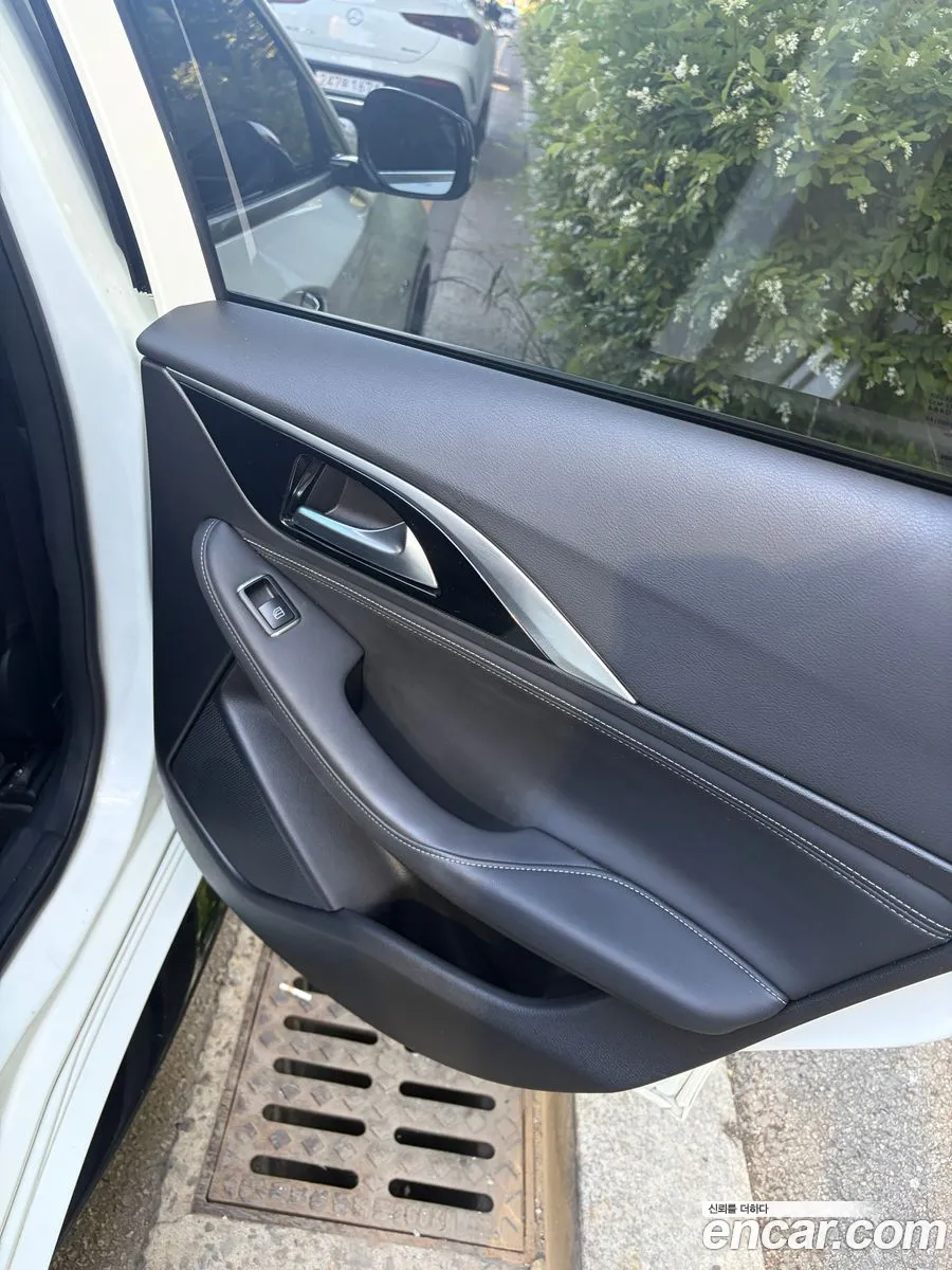 Infiniti Q30 2019 — 15
