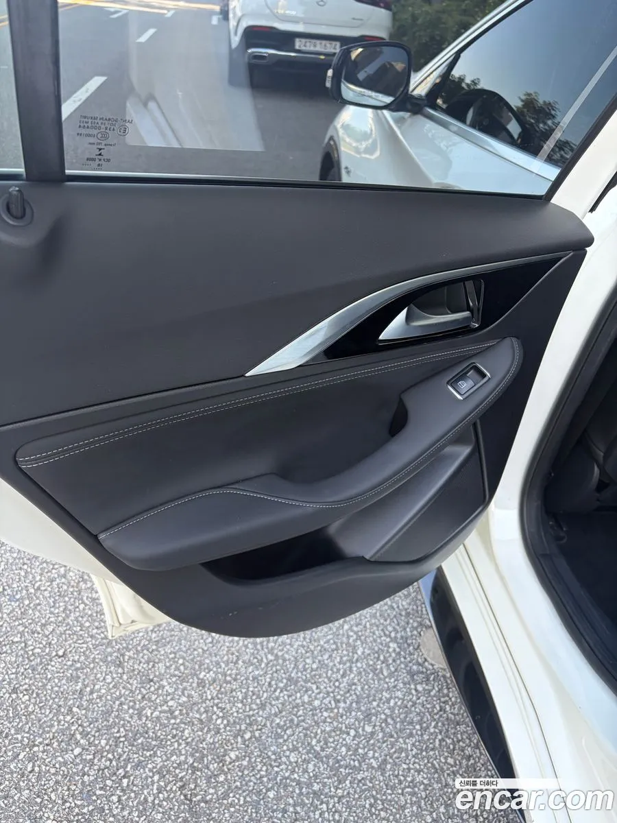 Infiniti Q30 2019 — 12