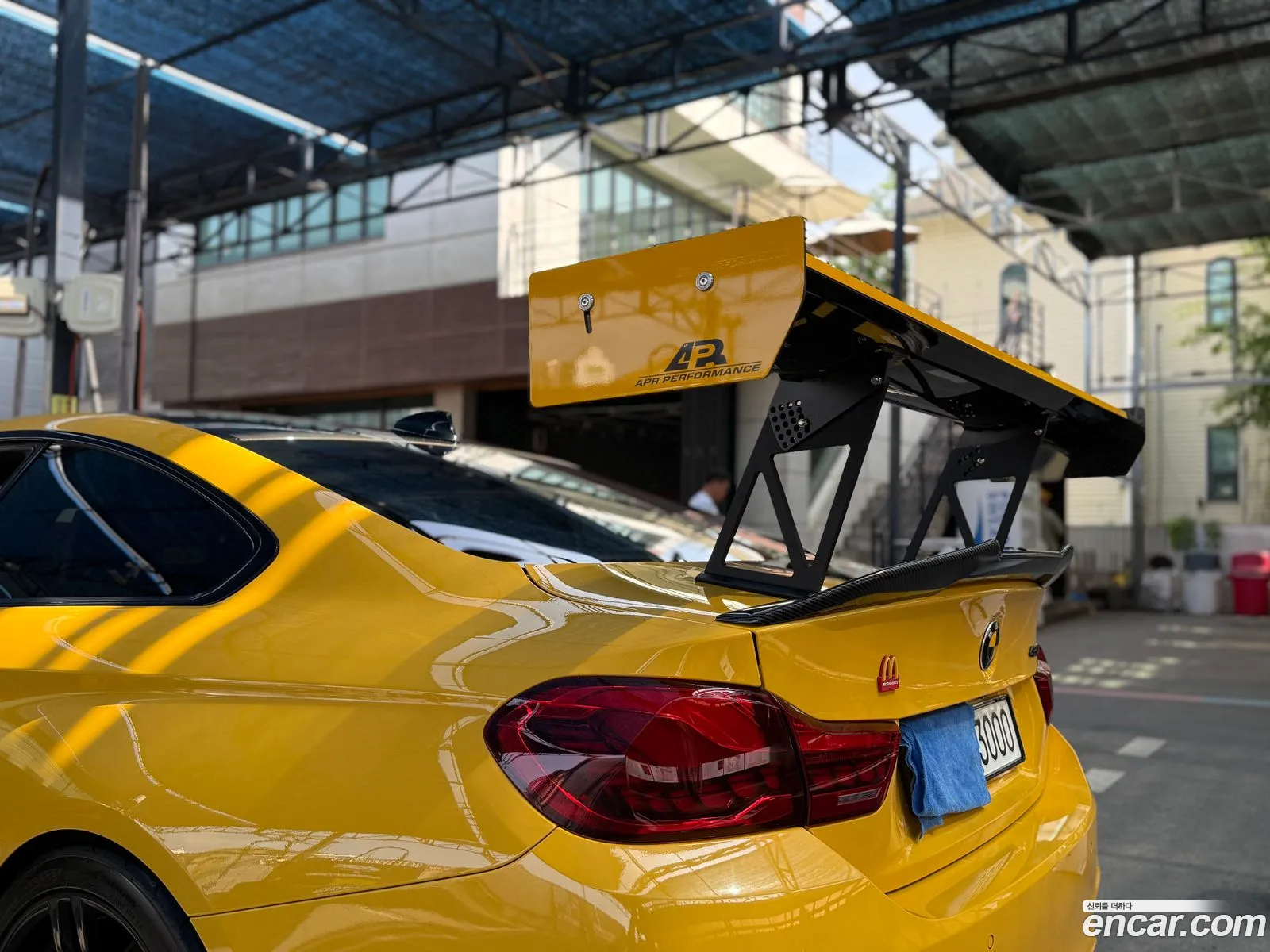 BMW M4 2017 — 10