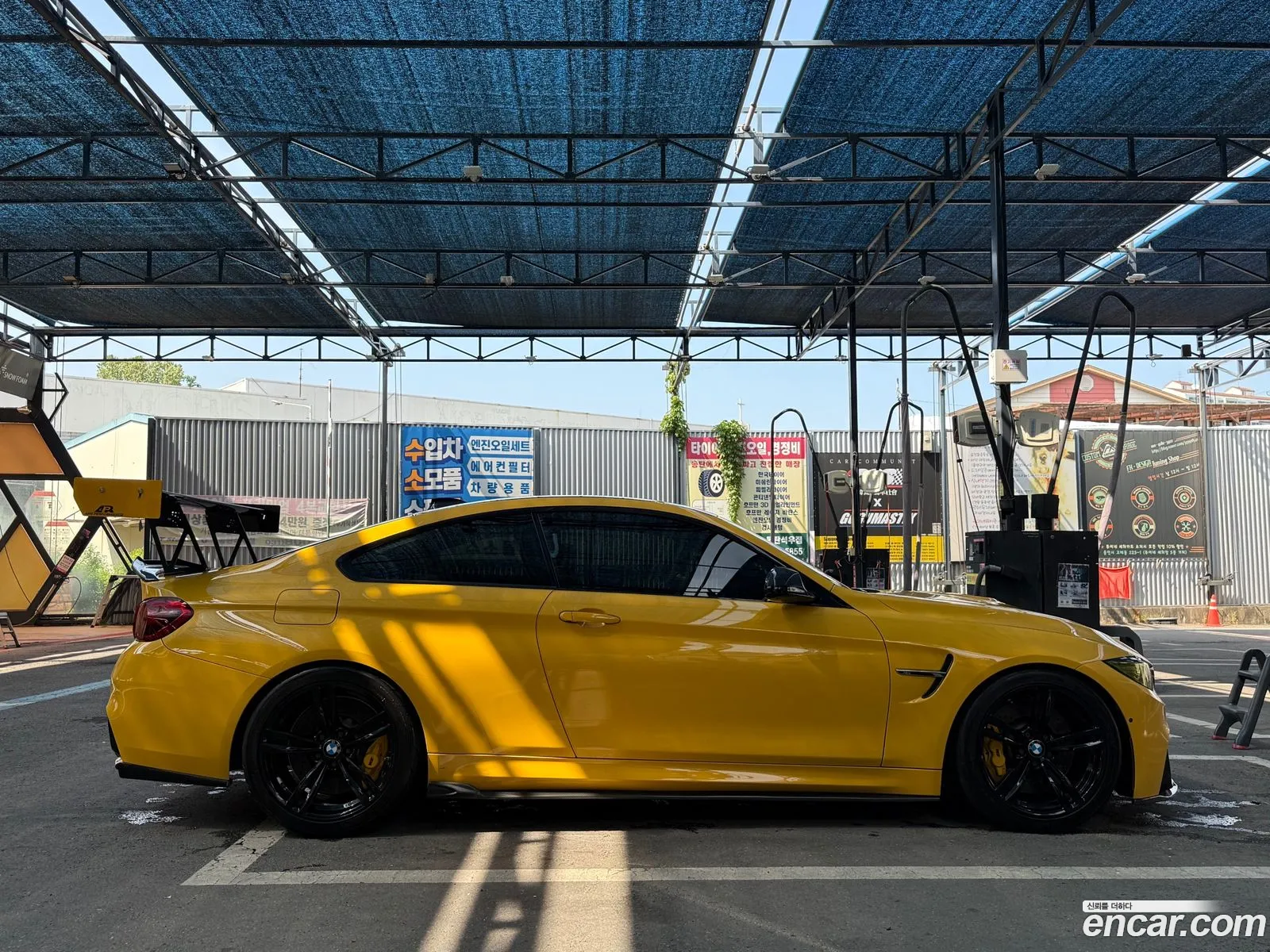 BMW M4 2017 — 12