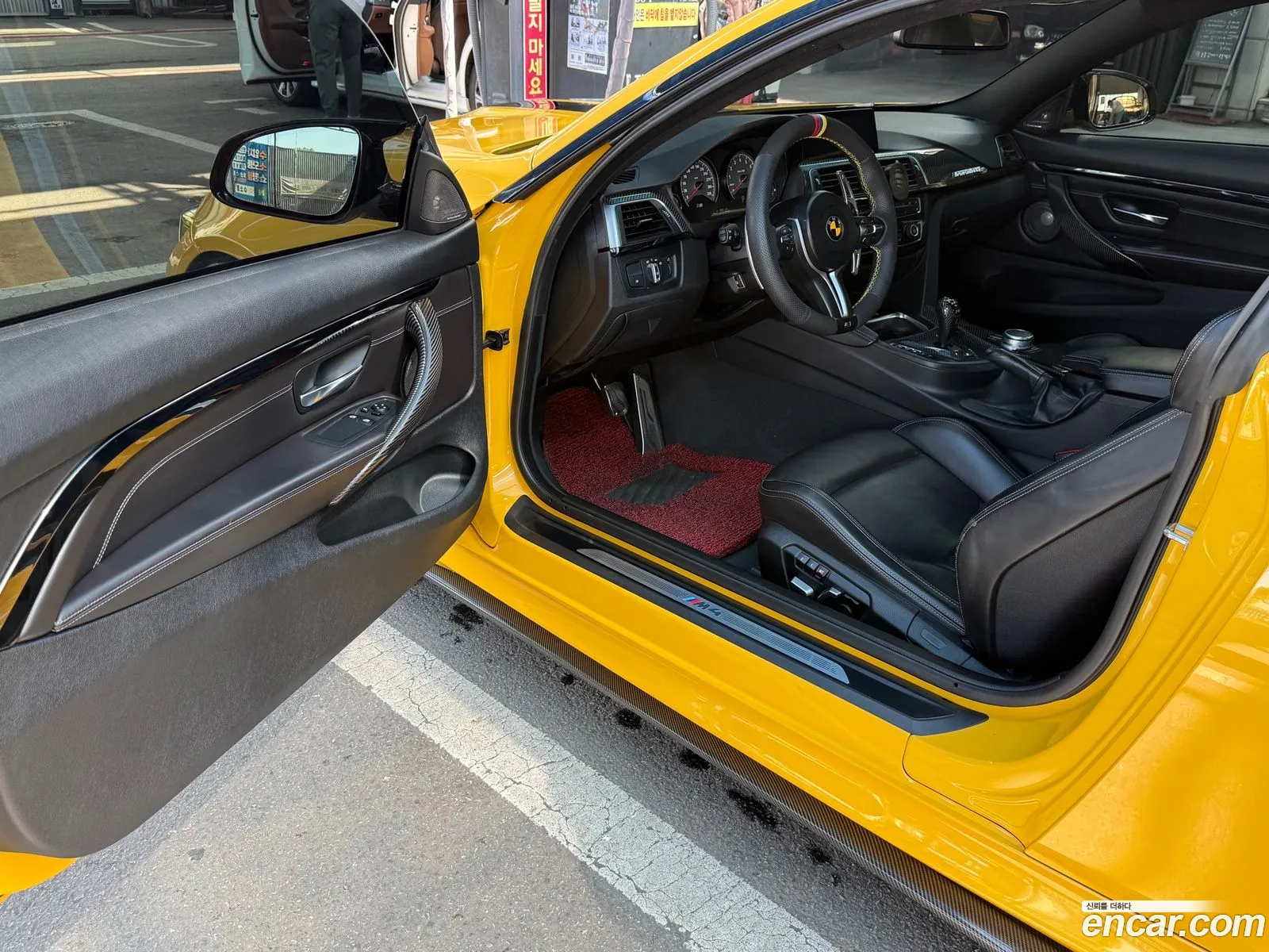 BMW M4 2017 — 2