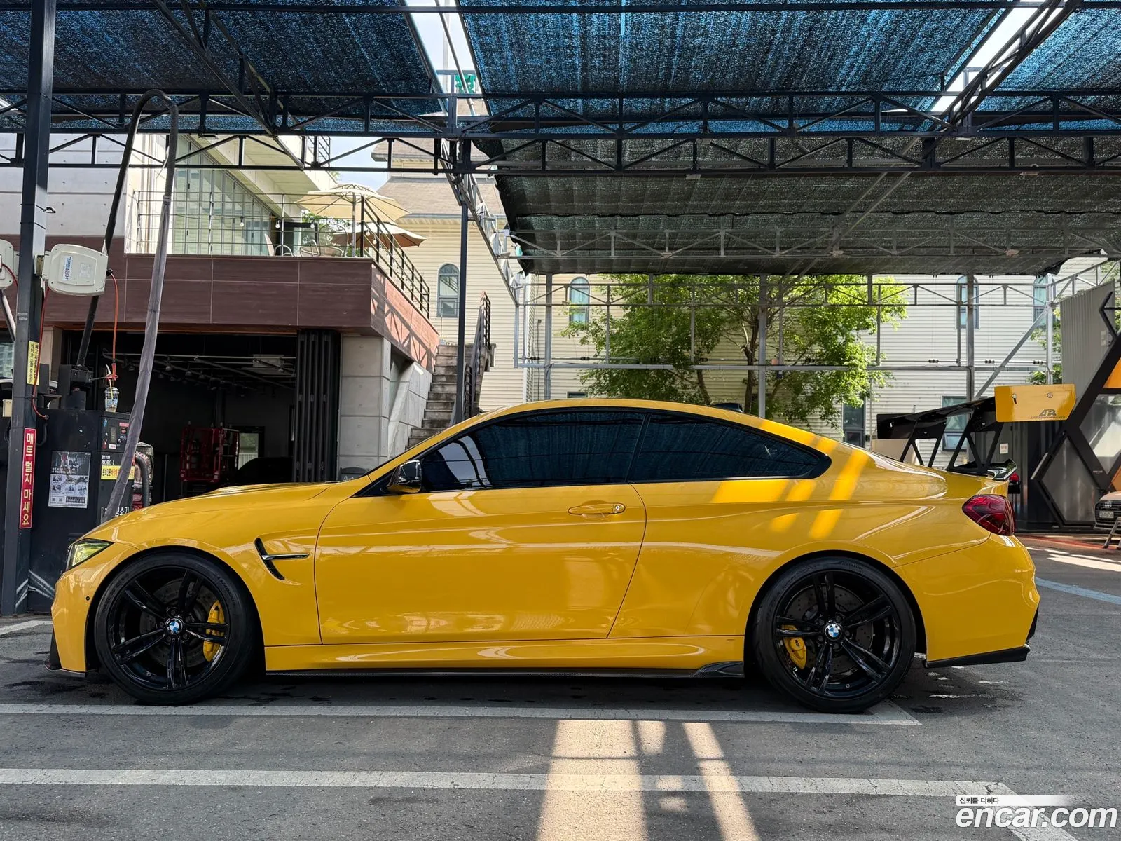 BMW M4 2017 — 17