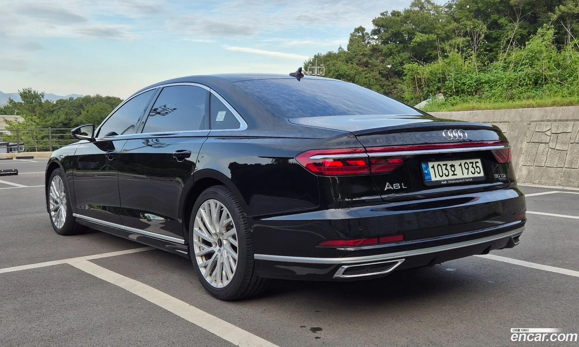 Audi A8 2021 — 2