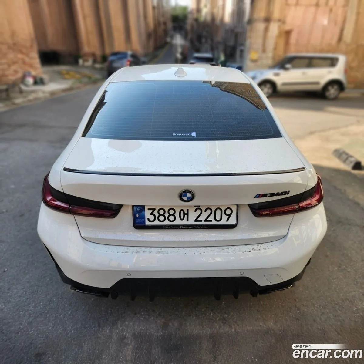 BMW 3 Series 2024 — 7