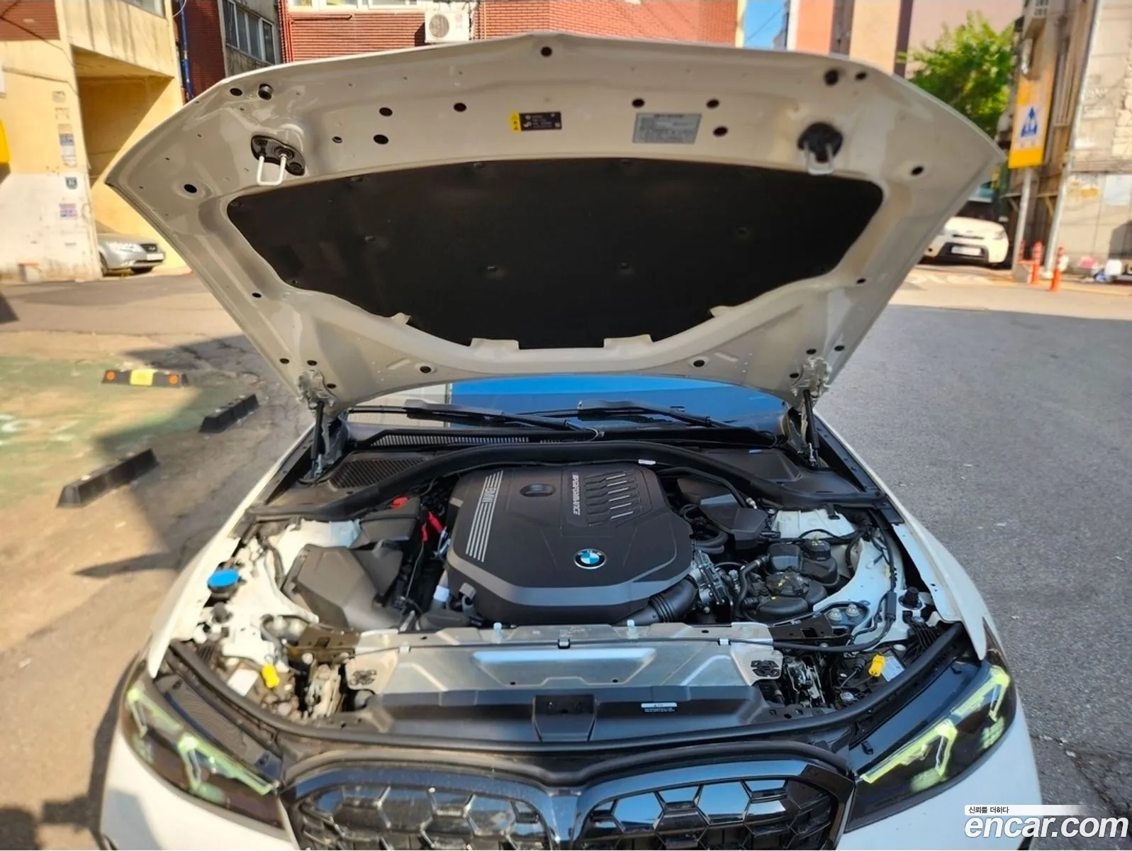 BMW 3 Series 2024 — 3