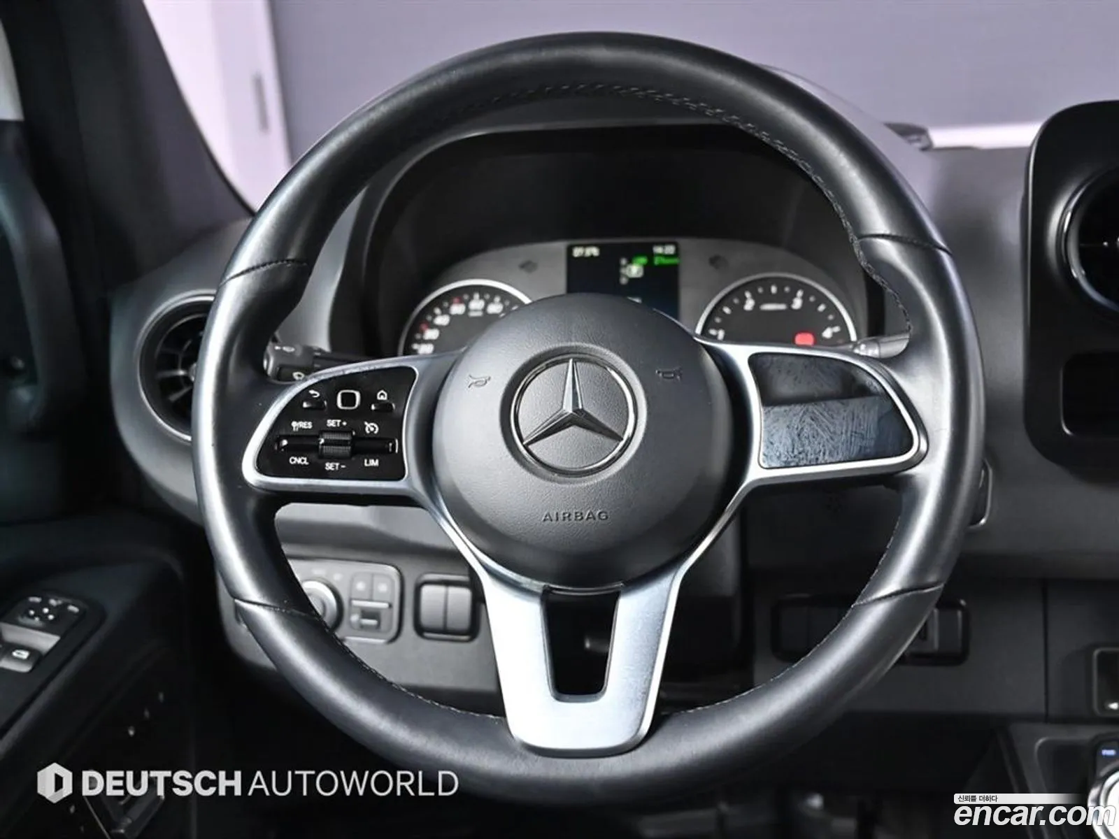 Mercedes-Benz Sprinter 2019 — 17