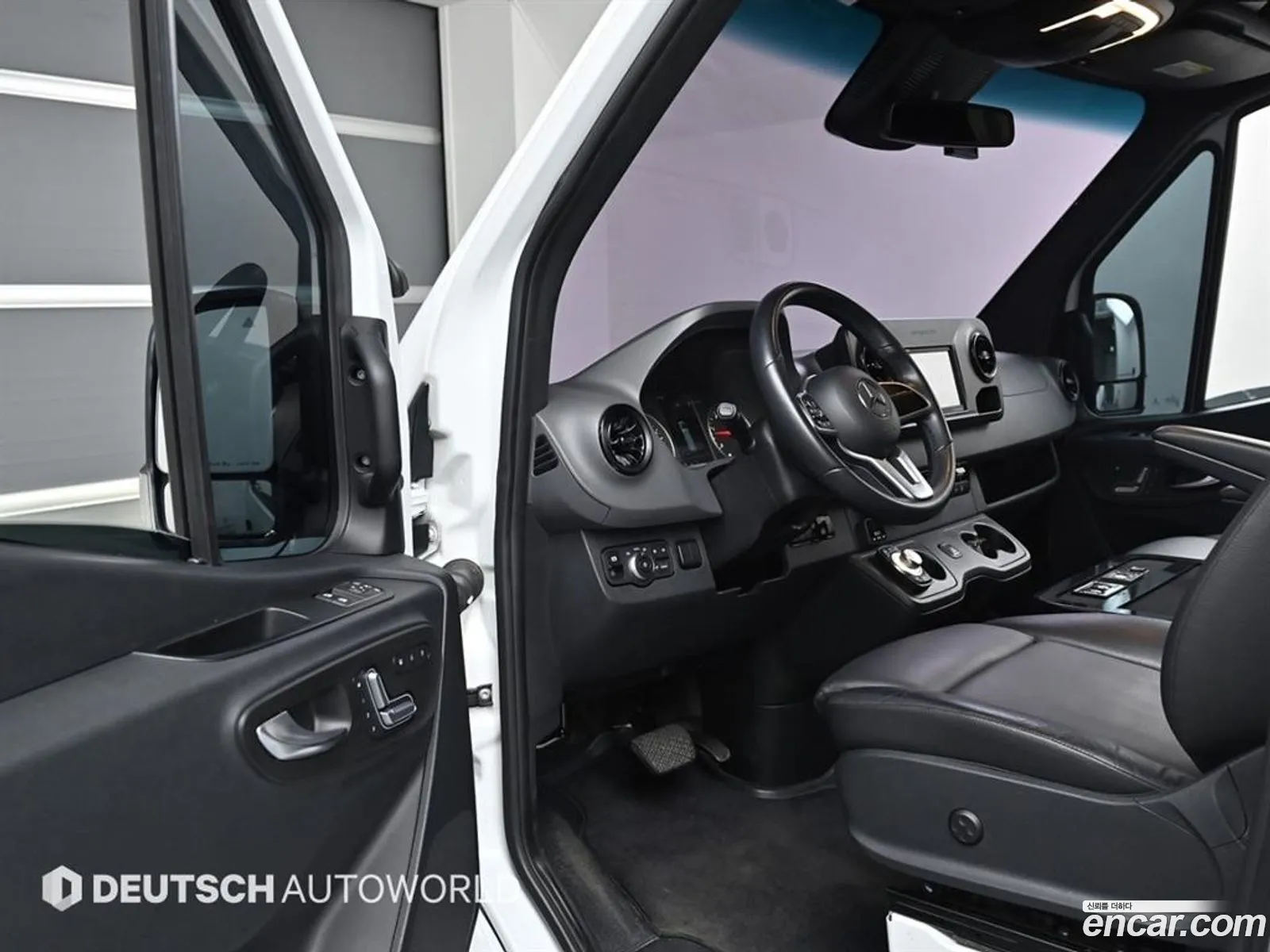 Mercedes-Benz Sprinter 2019 — 14