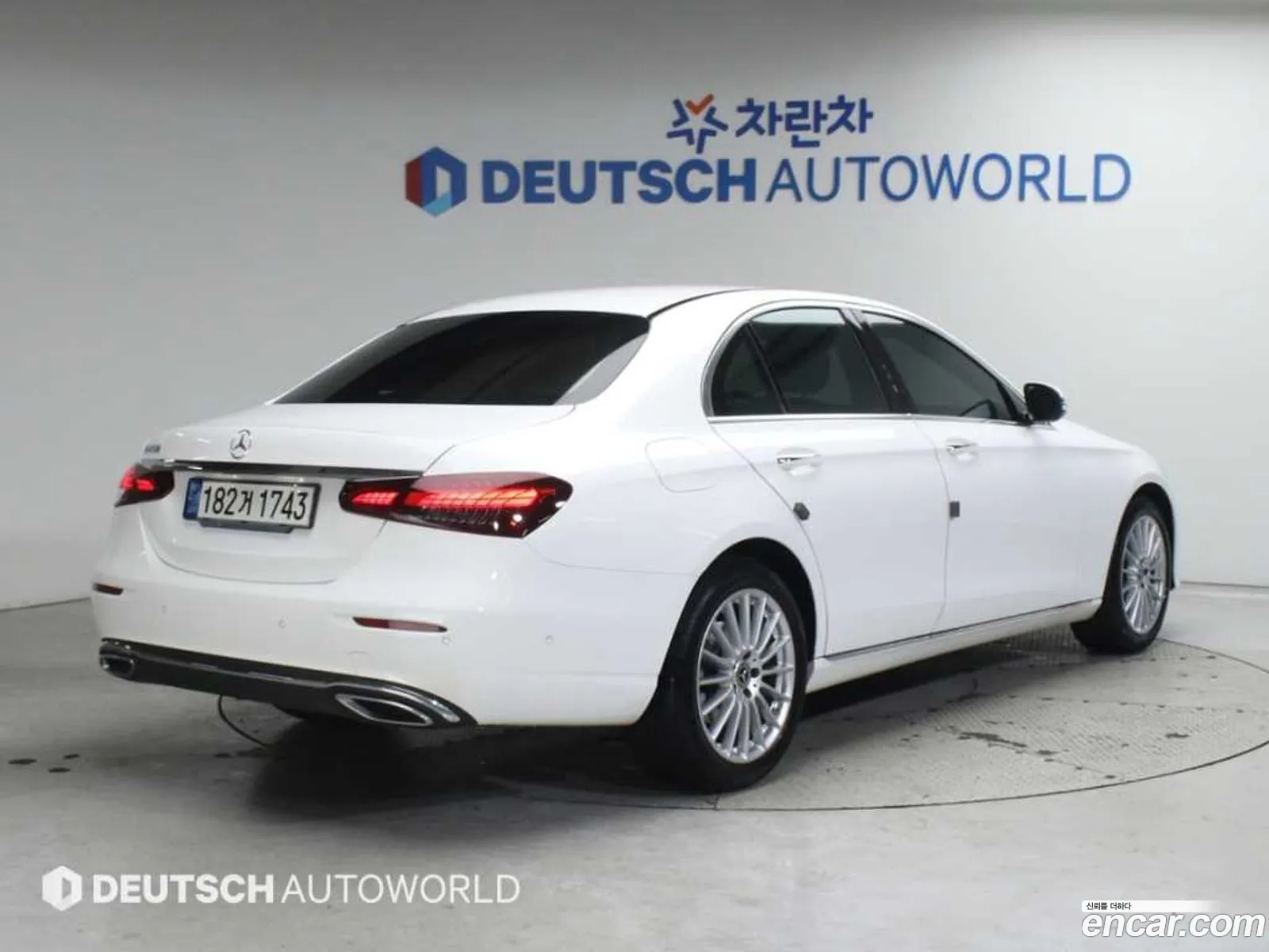 Mercedes-Benz E-Class W213 2020 — 16